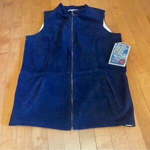 Women's Size Medium Navy Blue Washable Suede Vest Zip Up New. Made in Canada